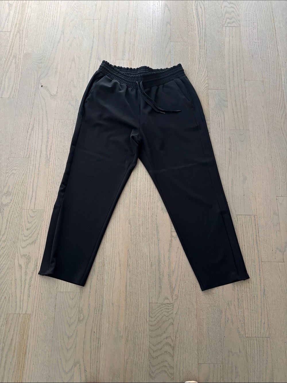Women’s Athleta Black Pull-On pants